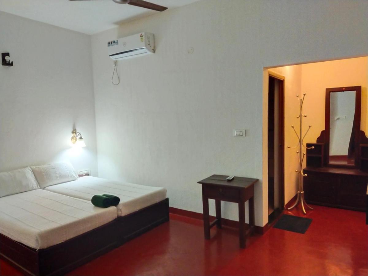 Marari Beach Clleetus Homestay Mararikulam Δωμάτιο φωτογραφία